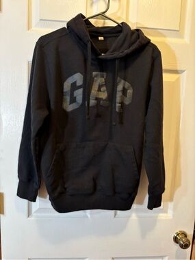 GAP Men's Black Pullover Hoodie with Logo